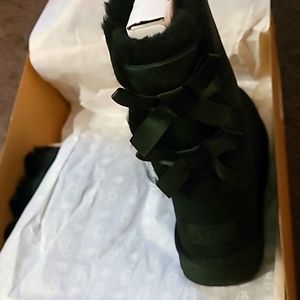 UGG Bailey bow black boots new